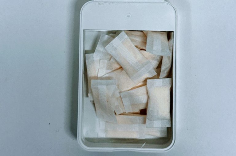 are nicotine pouches
